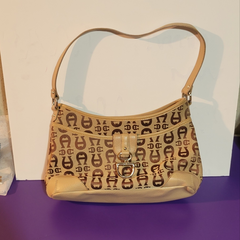 Vintage Etienne Aigner style Purse